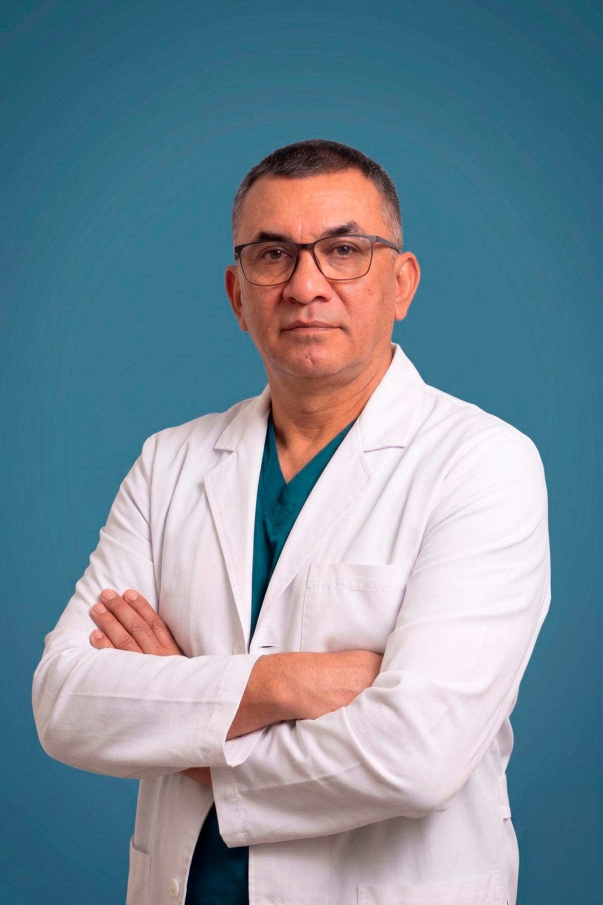 Dr. Víctor Hugo Romero